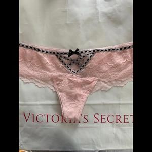NWT Victoria's Secret Panty Size Large